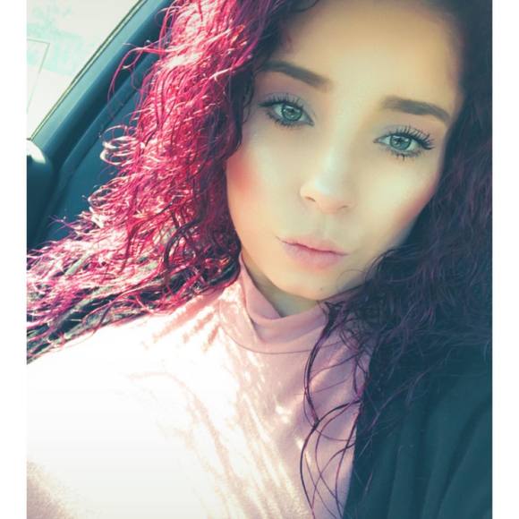 Meet your Posher, Maranda - Picture 1 of 1